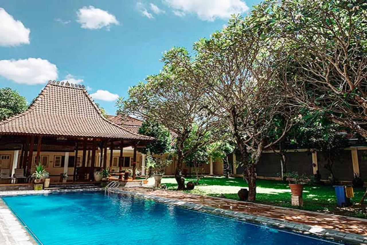 יוגיאקרטה Tirtodipuran Hotel By Natts Hospitality Indonesia מראה חיצוני תמונה