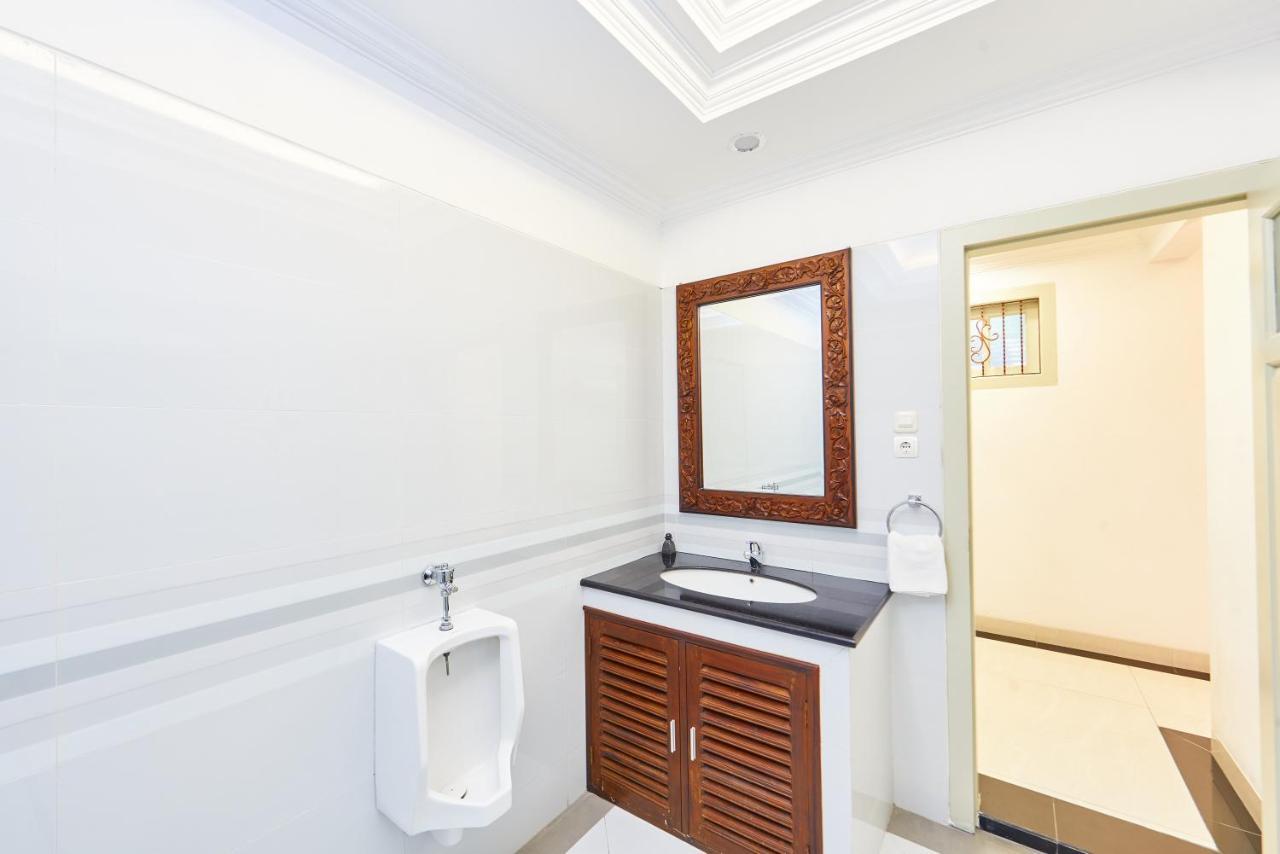 יוגיאקרטה Tirtodipuran Hotel By Natts Hospitality Indonesia מראה חיצוני תמונה