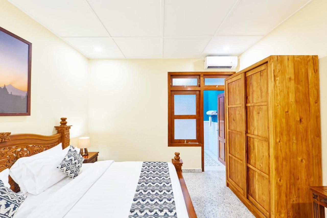 יוגיאקרטה Tirtodipuran Hotel By Natts Hospitality Indonesia מראה חיצוני תמונה